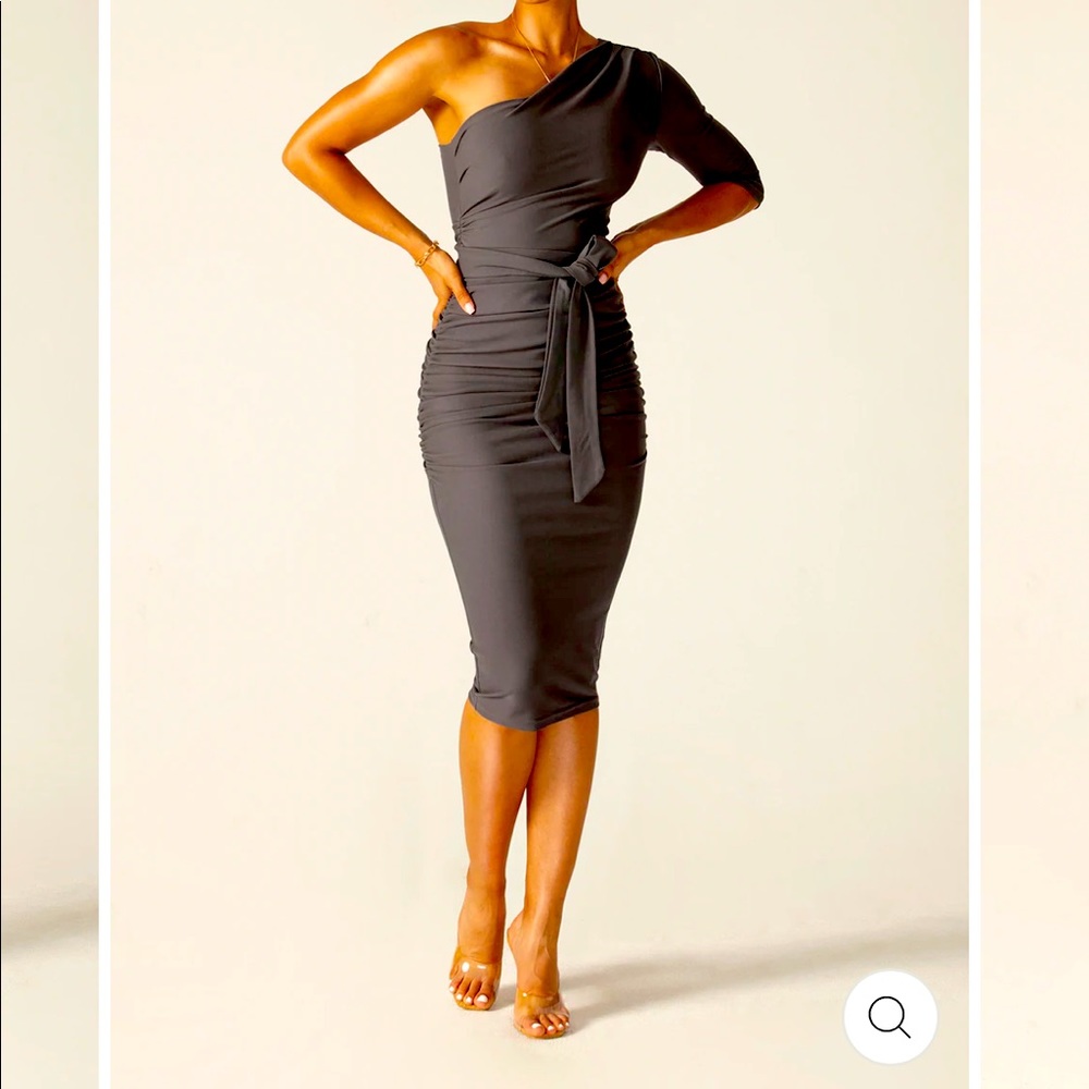 Alevia dress grey-New tags on